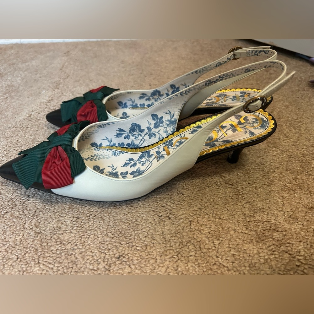 Gucci mule with small heel